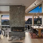 Gullstrupa, Spacious Family In