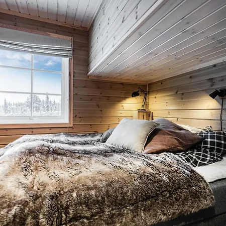 Gullstrupa, Spacious Family In